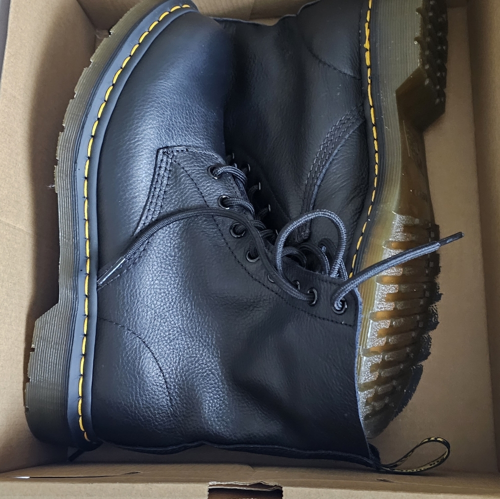 Womens doc martens